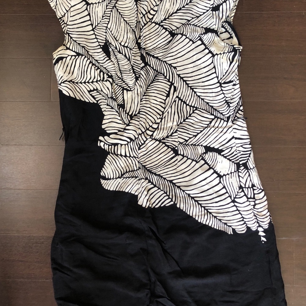 Summer dress - Picture 2 of 4